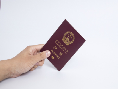 有划痕的护照可以申请意大利签证吗？
